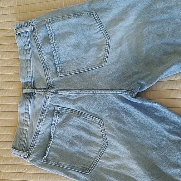 Distressed Cropped Jeans - 30 - Picture 5 of 5